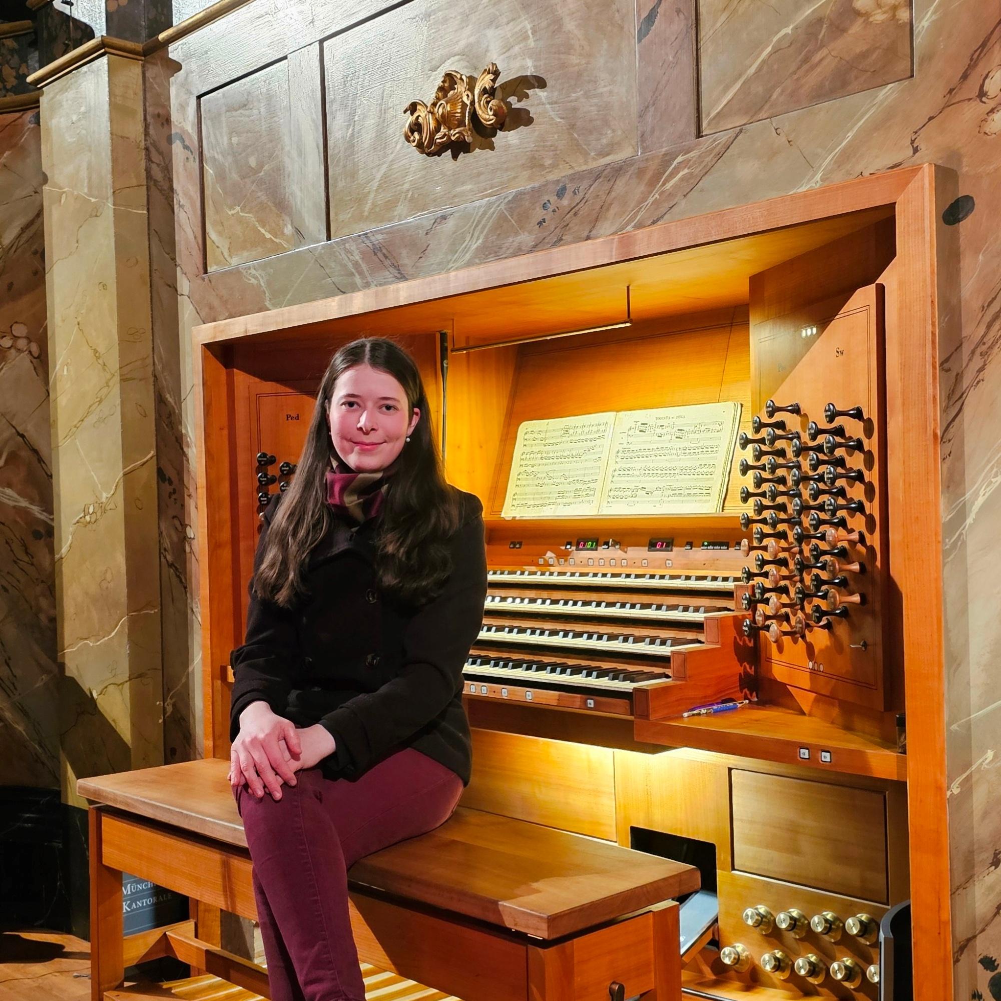 Orgel Esther Schadt